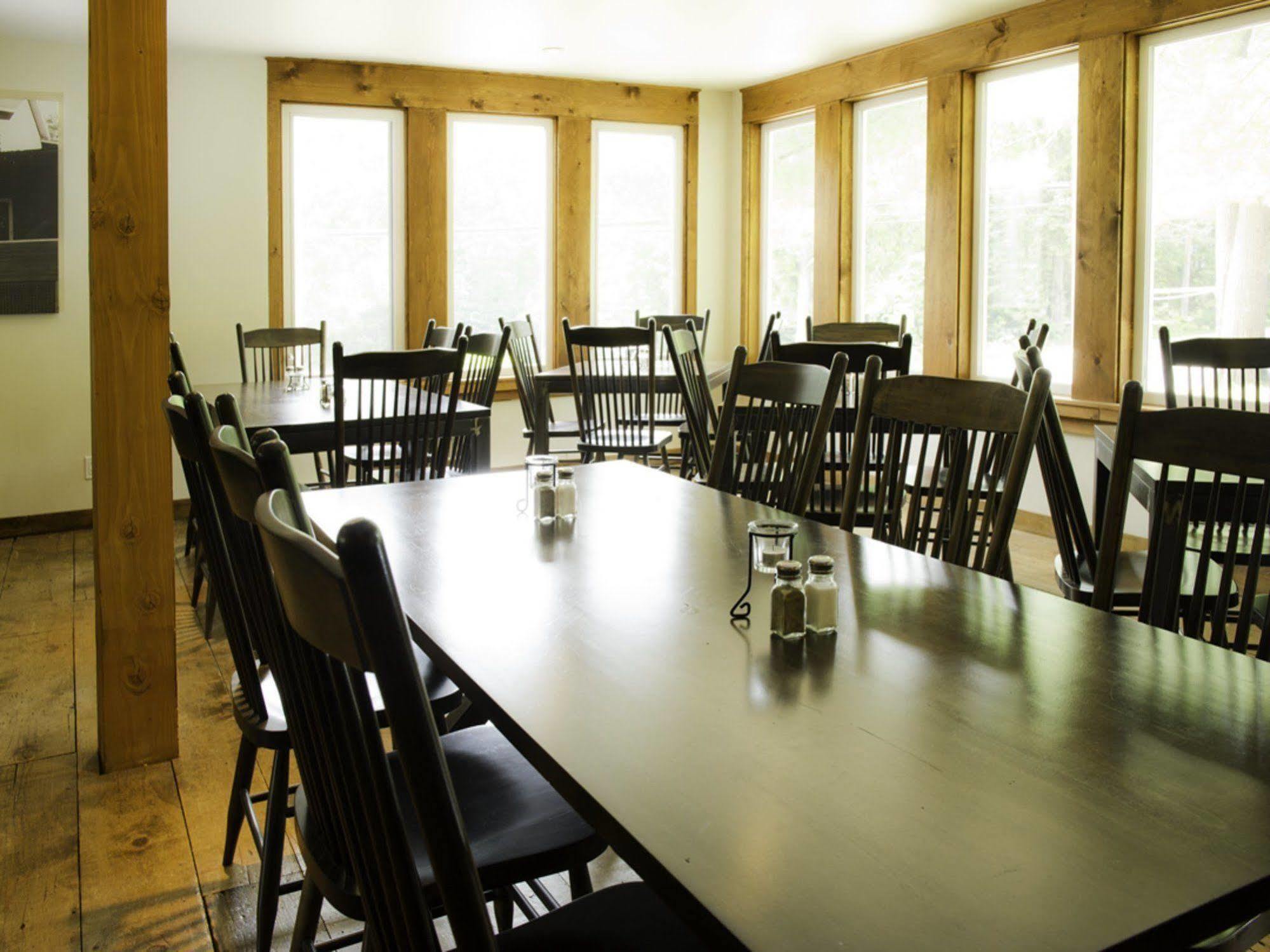 Pine Lodge Muskoka Huntsville Exterior photo
